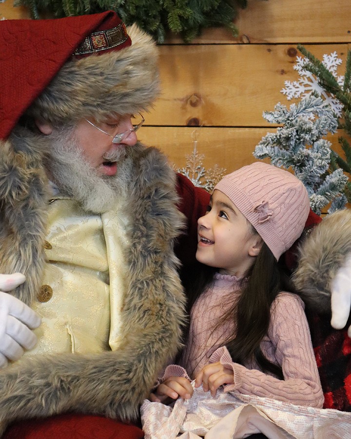 After a little rescheduling, we’ve had some spots open up for Storytime with Santa on Saturday, December 20 and tickets are officially back on sale.
If you missed out the first time (or know a little one who would love a visit with Santa), now’s your chance to join us for this cozy holiday tradition.
Join us where families can gather for a special event with Santa. Santa, with his jolly spirit, will read a heartwarming Christmas story. After the story, children can decorate cookies with colourful icing and sprinkles and get a special picture with Santa.
📅 Saturday, December 20
📍 St. Jacobs Market District
*Pre-registration is required.*
Comment STORYTIME for tickets
Limited spots available.