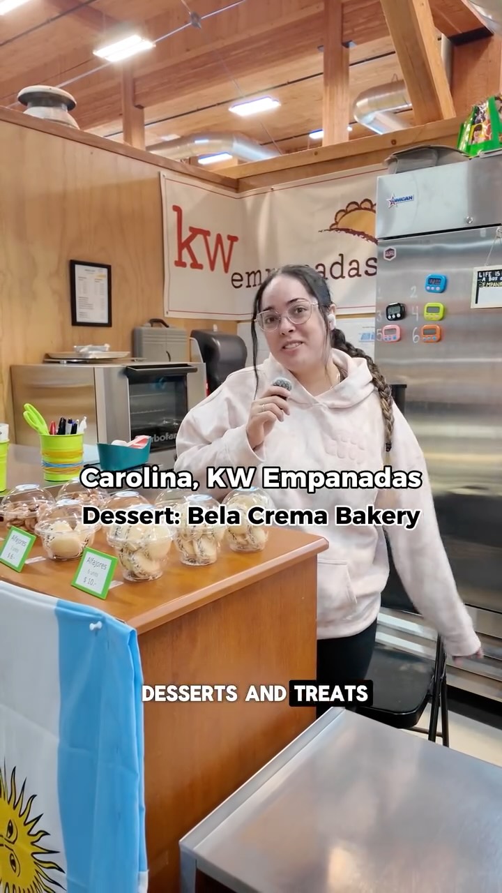 What should you eat at the St. Jacobs Farmers' Market? Who better to ask than the vendors... they know best!
Come hungry and stay for hundreds of local vendors offering handcrafted goods, and unique finds.
Open year-round:
🕗 Thursday: 8:00am–3:00pm
🕖 Saturday: 7:00am–3:30pm
Fun Fact: Vendors may be at the market for years and know each other by name, but not always the booth names. Trust them anyway. 😊