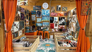 Cyclone Paint Pouring 